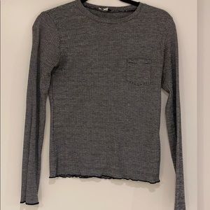 Black and white stripes long sleeve